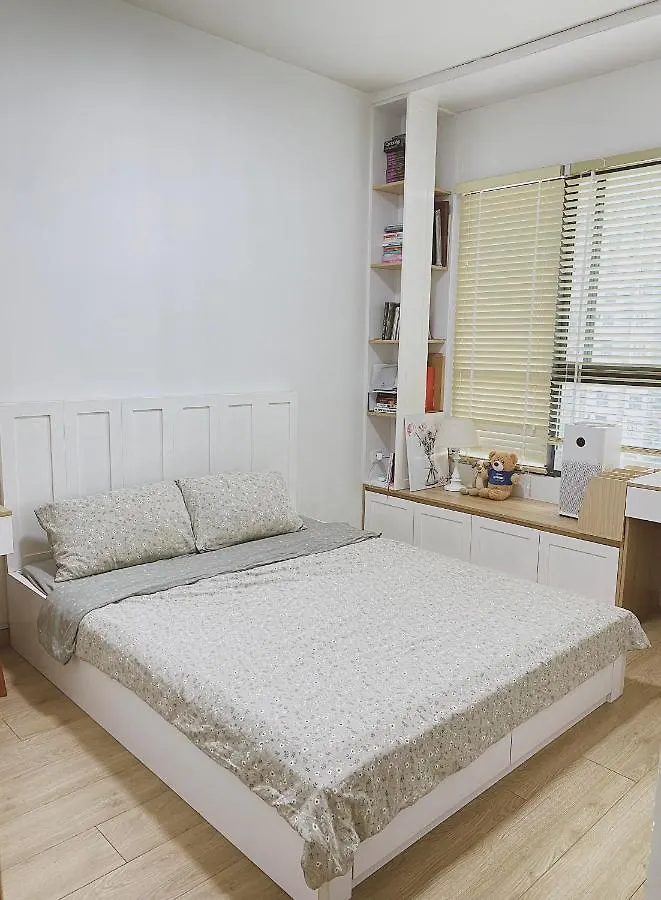 Can Ho 2Pn Emerald Tan Phu Aeon Mall View Ho Ho Chi Minh City