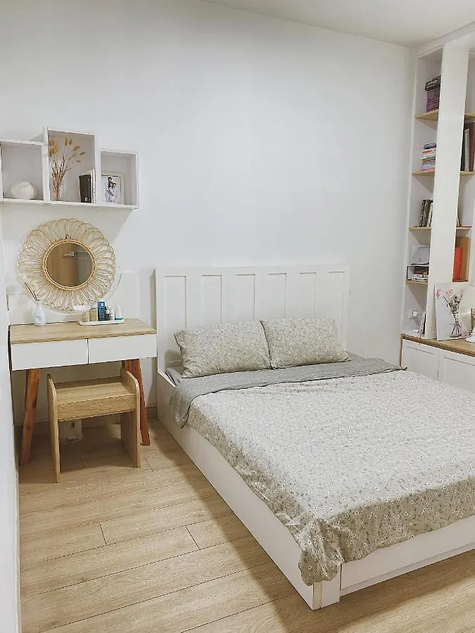 Can Ho 2Pn Emerald Tan Phu Aeon Mall View Ho Ho Chi Minh City 0*,  Vietnam